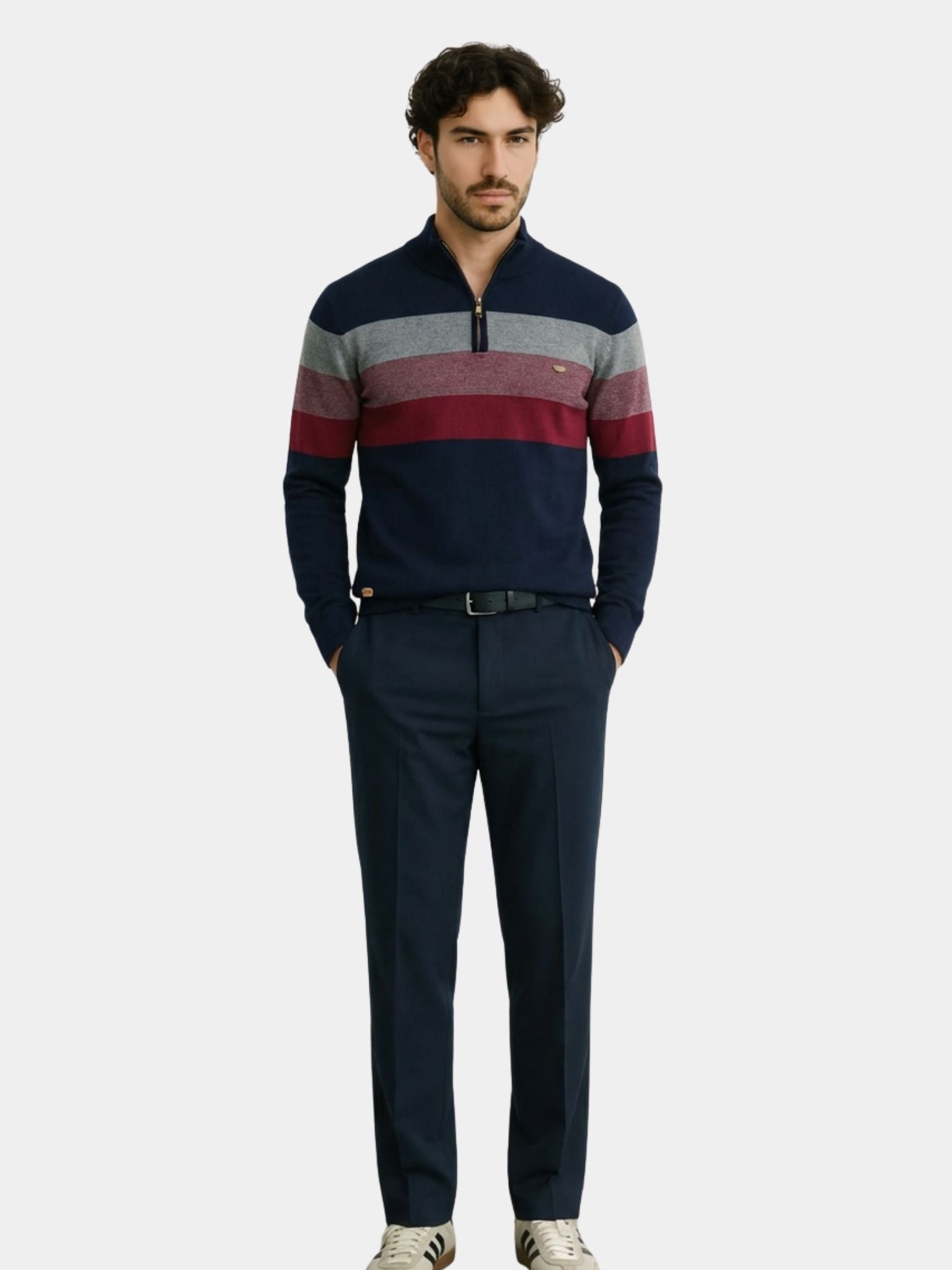 Pull minimaliste à col montant