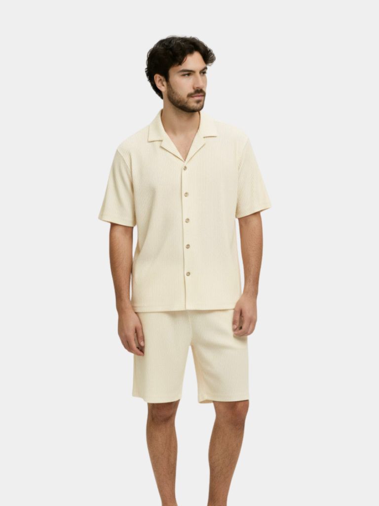 Ensemble minimaliste en velours côtelé : short et chemise