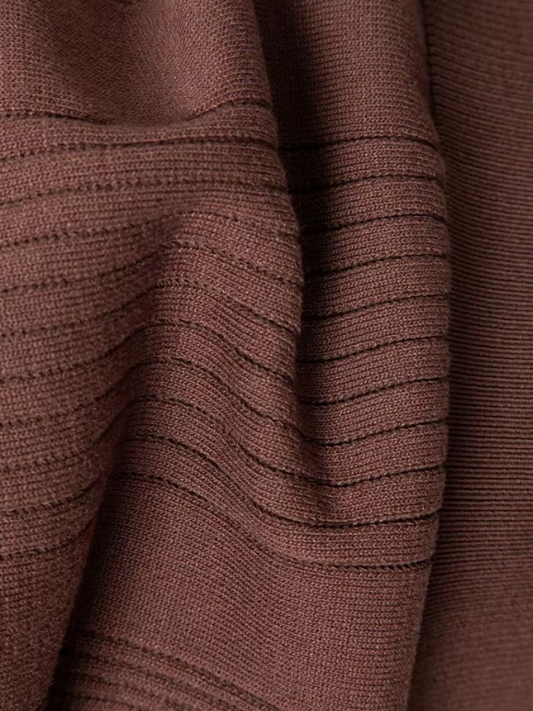 Tricot à côtes verticales