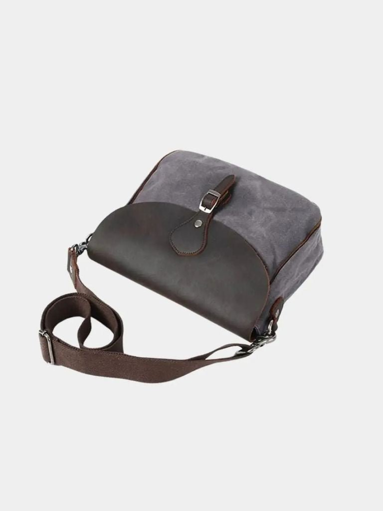 Windsor Messenger Shoulder Bag