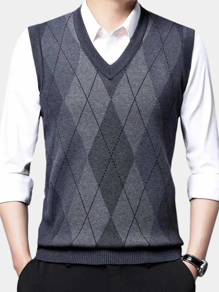 Academic Essential Knit Vest
