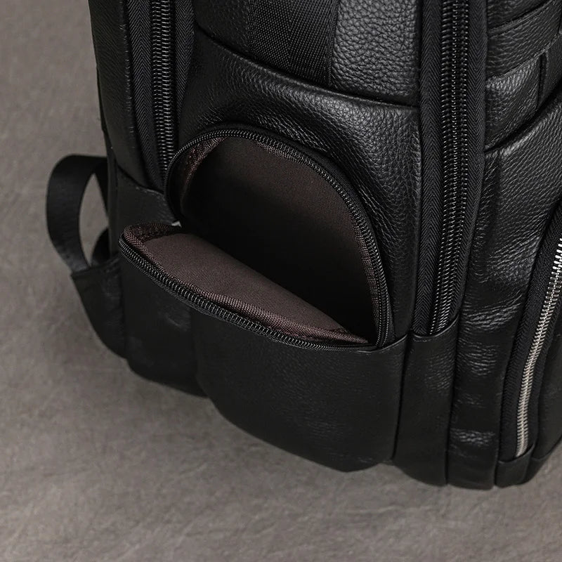 Mochila Tecnológica Obsidiana de Marzo